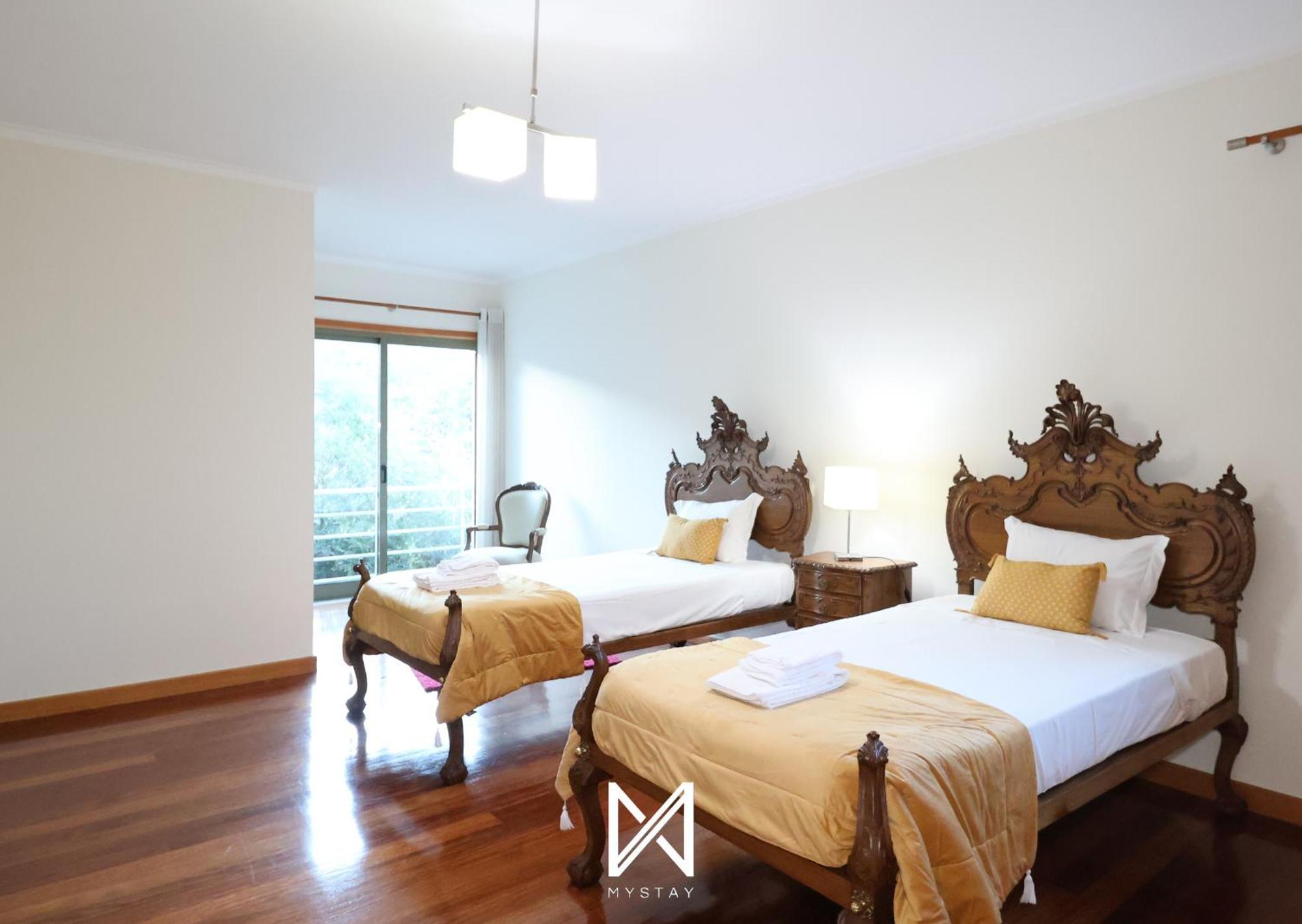 Mystay - Lagos House Braga Bagian luar foto
