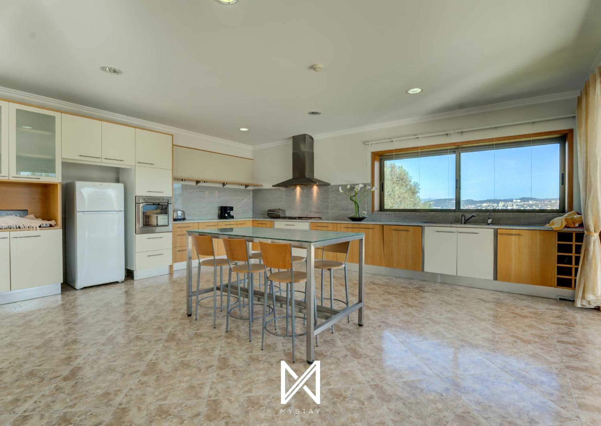 Mystay - Lagos House Braga Bagian luar foto