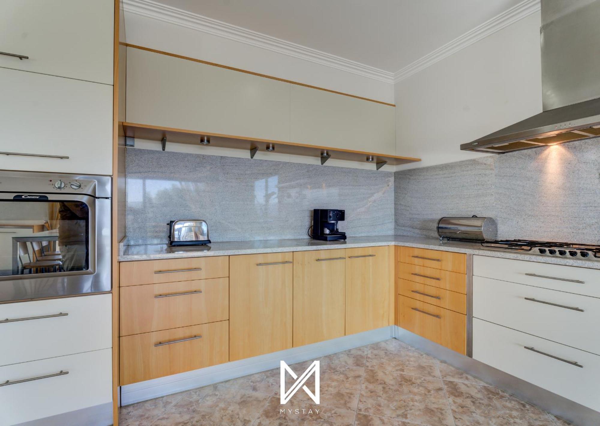Mystay - Lagos House Braga Bagian luar foto