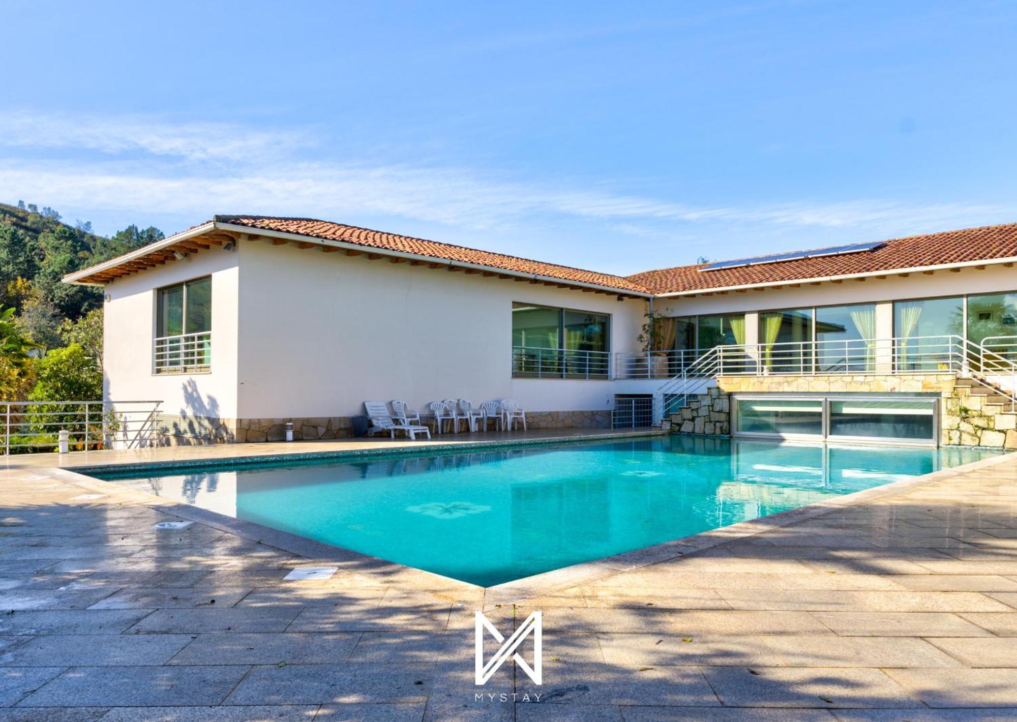 Mystay - Lagos House Braga Bagian luar foto